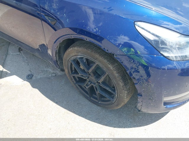 Продажа на аукционе авто 2023 Tesla Model Y Awd/long Range Dual Motor All-wheel Drive, vin: 7SAYGAEE4PF851225, номер лота: 45519880