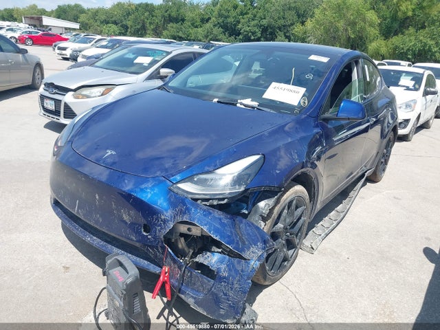 Продажа на аукционе авто 2023 Tesla Model Y Awd/long Range Dual Motor All-wheel Drive, vin: 7SAYGAEE4PF851225, номер лота: 45519880