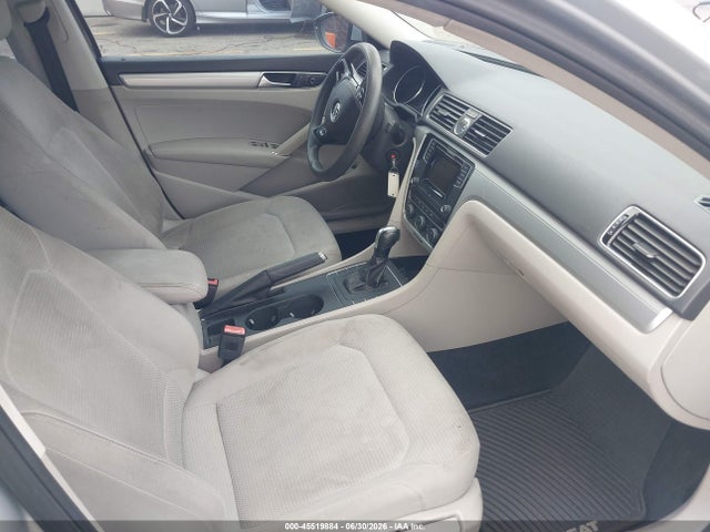 Продаж на аукціоні авто 2016 Volkswagen Passat 1.8t S, vin: 1VWAT7A34GC020545, номер лоту: 45519884
