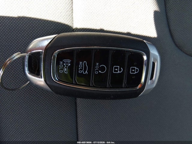 45519886 :رقم المزاد ، KMHLM4AG7PU587770 vin ، 2023 Hyundai Elantra Sel مزاد بيع