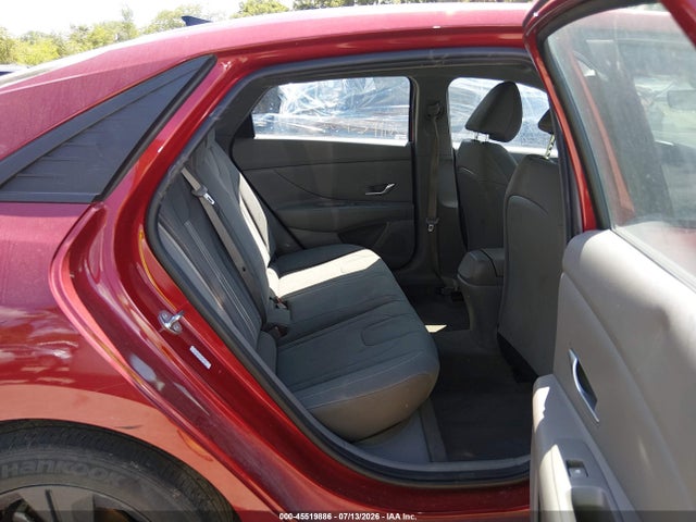 45519886 :رقم المزاد ، KMHLM4AG7PU587770 vin ، 2023 Hyundai Elantra Sel مزاد بيع
