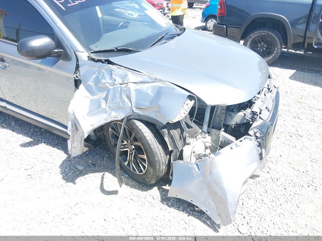 Продаж на аукціоні авто 2017 Mitsubishi Outlander Es, vin: JA4AZ2A36HZ030524, номер лоту: 45519908