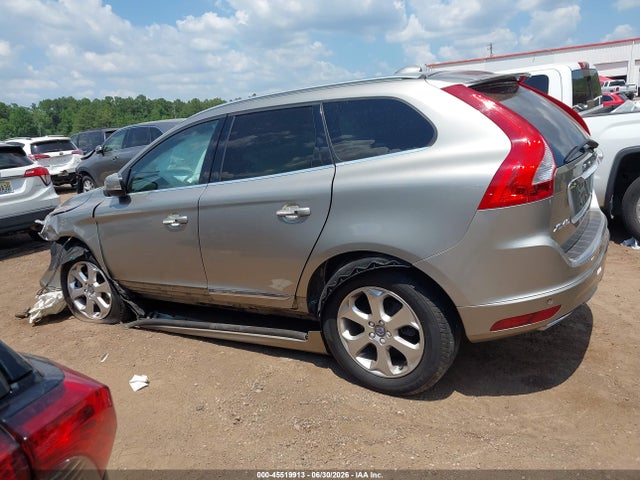 Продажа на аукционе авто 2016 Volvo Xc60 T5 Premier, vin: YV4612RK9G2848820, номер лота: 45519913