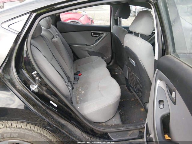 KMHDH4AE2GU604501 Hyundai ELANTRA SE