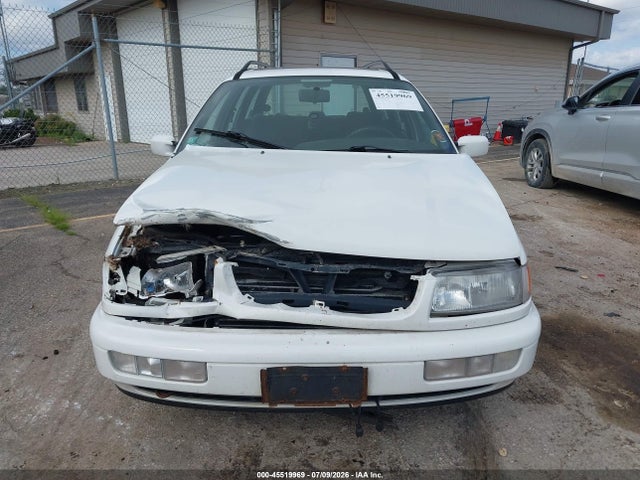 1996 Volkswagen Passat Tdi მანქანა იყიდება აუქციონზე, vin: WVWHG83A2TE248677, აუქციონის ნომერი: 45519969