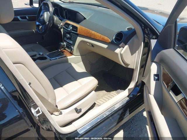 Продаж на аукціоні авто 2012 Mercedes-benz C 250 Sport, vin: WDDGF4HBXCR193421, номер лоту: 45519992