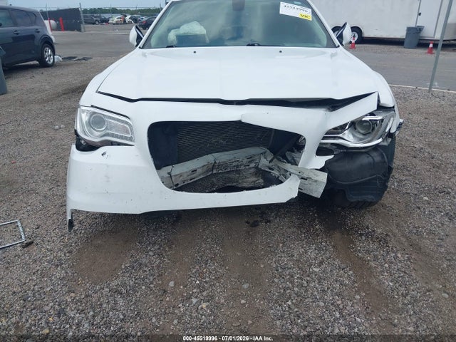 45519996 :رقم المزاد ، 2C3CCAAG5KH648197 vin ، 2019 Chrysler 300 Touring مزاد بيع