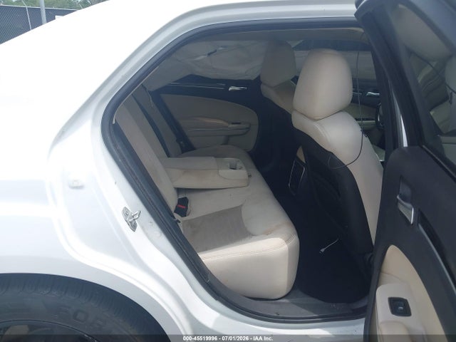 45519996 :رقم المزاد ، 2C3CCAAG5KH648197 vin ، 2019 Chrysler 300 Touring مزاد بيع