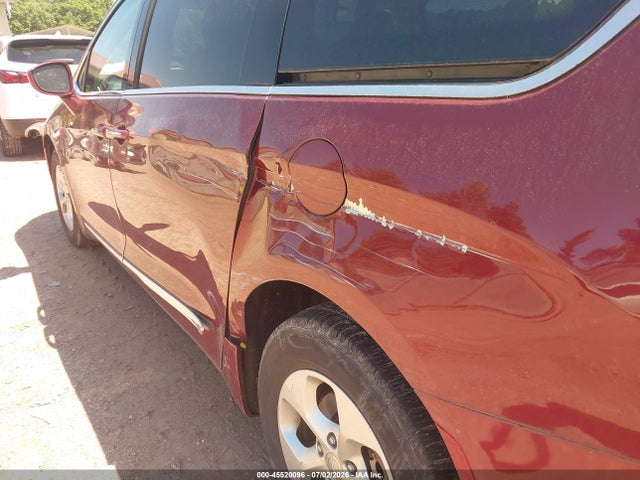 Продажа на аукционе авто 2017 Chrysler Pacifica Touring-l Plus, vin: 2C4RC1EG8HR659343, номер лота: 45520096
