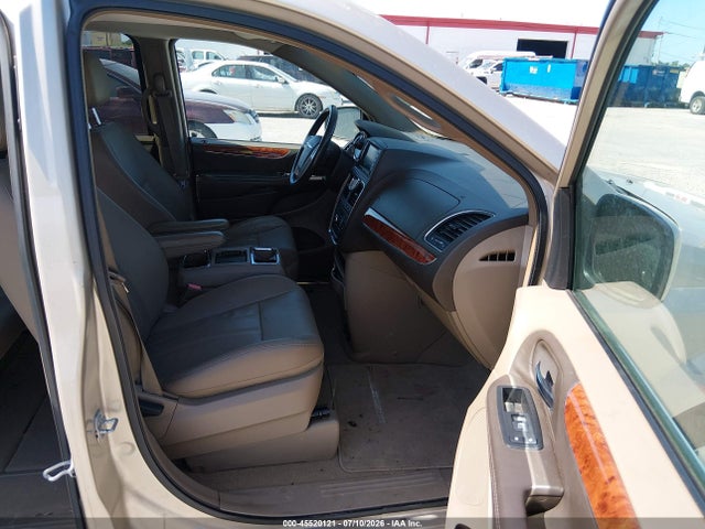 Продажа на аукционе авто 2015 Chrysler Town & Country Touring, vin: 2C4RC1BG5FR620498, номер лота: 45520121