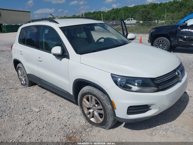 45520173 :رقم المزاد ، WVGAV7AX1GW574359 vin ، 2016 Volkswagen Tiguan S مزاد بيع