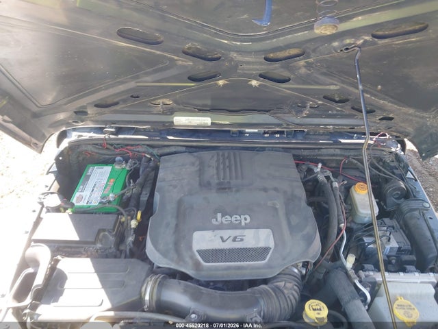 1C4HJWDG7HL501004 Jeep Wrangler Unlimited Sport