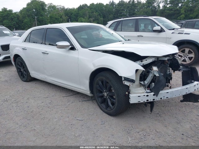 Продаж на аукціоні авто 2015 Chrysler 300c Awd, vin: 2C3CCAKG1FH781916, номер лоту: 45520258