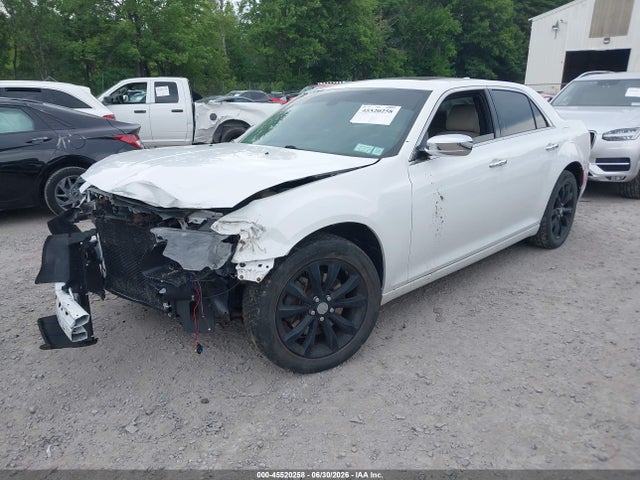 Продаж на аукціоні авто 2015 Chrysler 300c Awd, vin: 2C3CCAKG1FH781916, номер лоту: 45520258