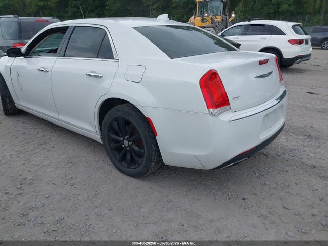 Продаж на аукціоні авто 2015 Chrysler 300c Awd, vin: 2C3CCAKG1FH781916, номер лоту: 45520258