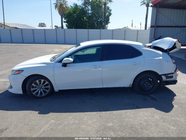 Toyota CAMRY LE 2018 4T1B11HK9JU580968 Image 15