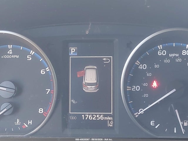 Toyota RAV4 LE 2017 JTMZFREV0HJ127898 Image 15