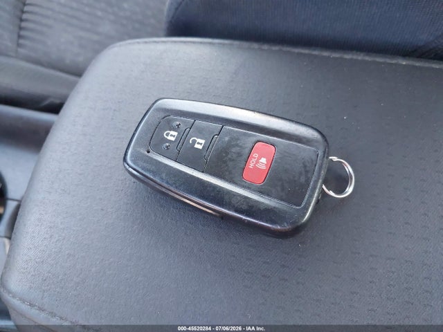 Toyota Prius Two 2017 JTDKBRFU1H3553266 Image 11