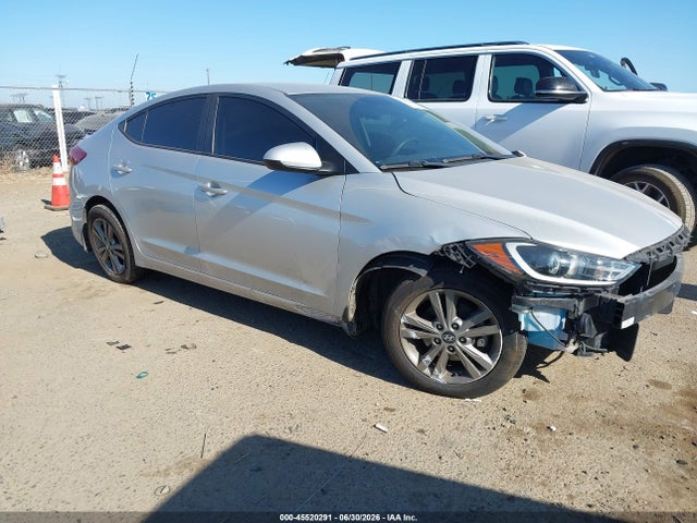 2018 5NPD84LF3JH223896 main image
