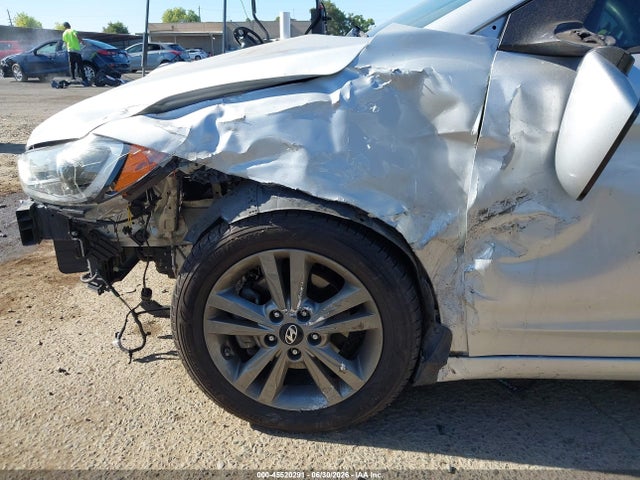 Hyundai ELANTRA SEL 2018 5NPD84LF3JH223896 Image 19