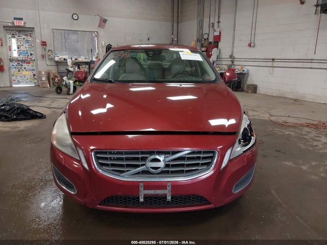 Продажа на аукционе авто 2012 Volvo S60 T5, vin: YV1622FS2C2106817, номер лота: 45520295