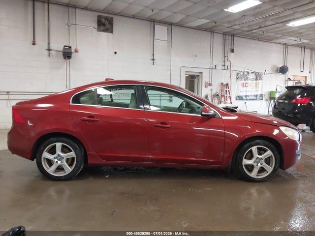 Продажа на аукционе авто 2012 Volvo S60 T5, vin: YV1622FS2C2106817, номер лота: 45520295