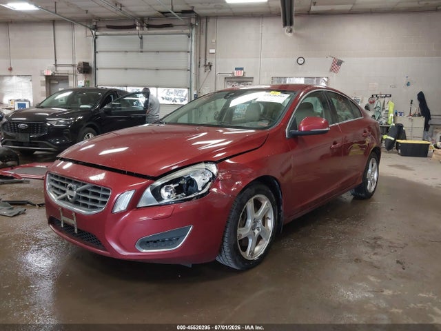 Продажа на аукционе авто 2012 Volvo S60 T5, vin: YV1622FS2C2106817, номер лота: 45520295