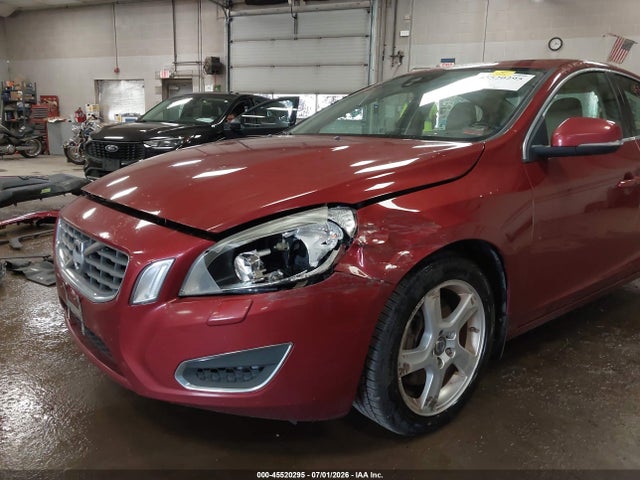 Продажа на аукционе авто 2012 Volvo S60 T5, vin: YV1622FS2C2106817, номер лота: 45520295
