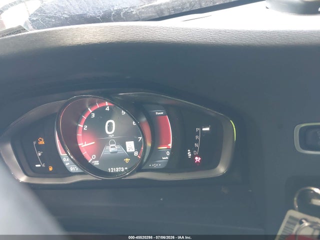 Aukcja sprzedaży 2015 Volvo S60 T5 Platinum, vin: YV140MFM5F2355532, numer aukcji: 45520298