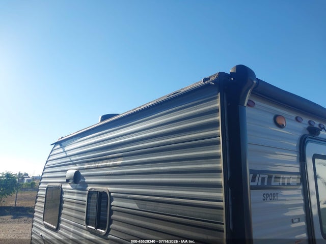 Sun Lite Sport 2022 7J3U1ED12NS006257 Image 6