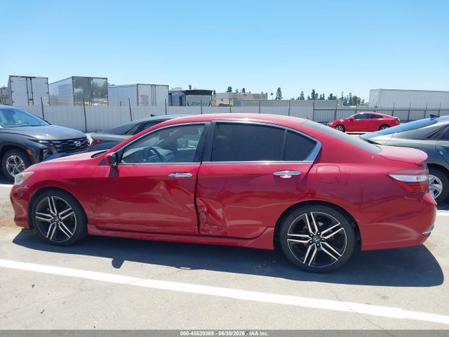 1HGCR2F18HA135927 Honda Accord Sport Se