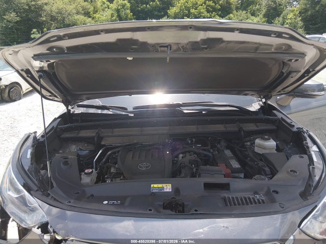 Toyota Highlander Limited 2023 5TDKDRBH0PS024004 Image 10
