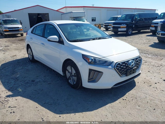 Hyundai Ioniq Hybrid Blue 2021 KMHC65LC7MU245693 main image
