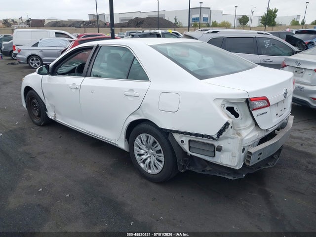 4T1BF1FK2EU850469 Toyota CAMRY LE