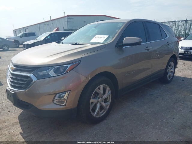 Chevrolet EQUINOX LT 2018 2GNAXKEXXJ6228945 Image 2