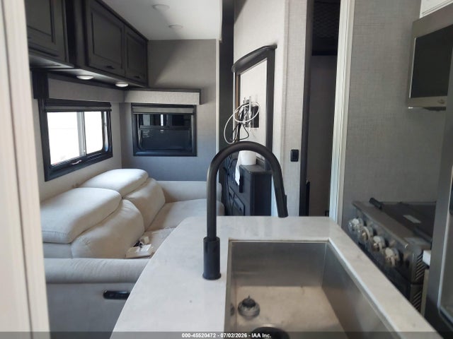 Highland Ridge Camping Trailer 2023 58TCM0BV8P3BE3081 Image 5