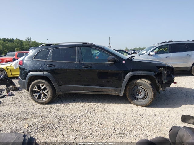 2017 Jeep Cherokee Trailhawk მანქანა იყიდება აუქციონზე, vin: 1C4PJMBB1HD237523, აუქციონის ნომერი: 45520478