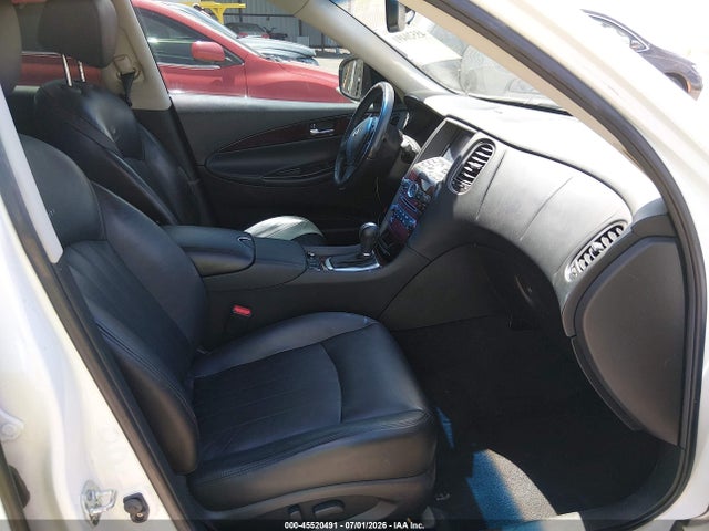 JN1BJ0HR5EM192771 Infiniti Qx50 Journey