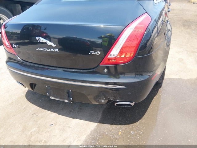 45520562 :رقم المزاد ، SAJWA1CZ2F8V76501 vin ، 2015 Jaguar Xj مزاد بيع