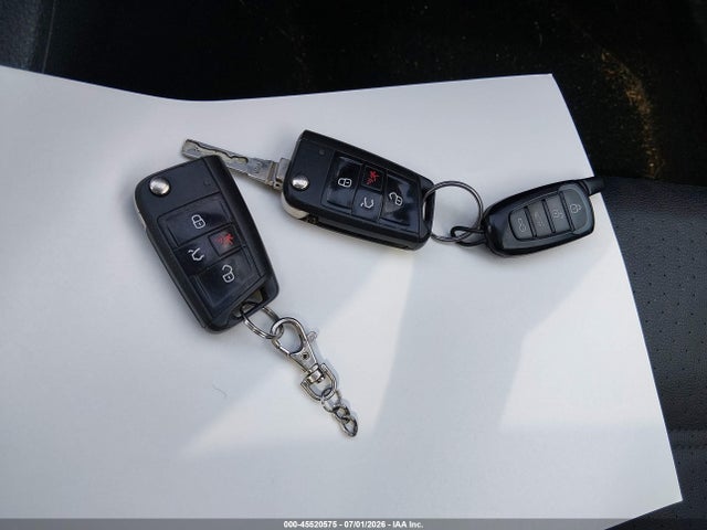 45520575 :رقم المزاد ، 3VWRA7AU3FM028828 vin ، 2015 Volkswagen Golf Tdi Se 4-door مزاد بيع