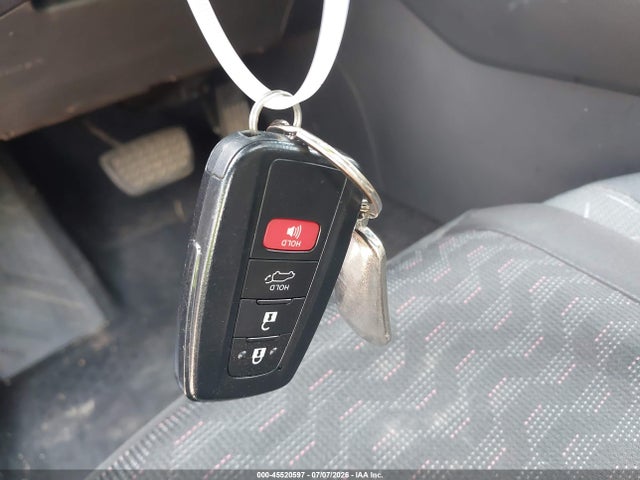 2021 Toyota Rav4 Xle Hybrid მანქანა იყიდება აუქციონზე, vin: 2T3R6RFV7MW016923, აუქციონის ნომერი: 45520597