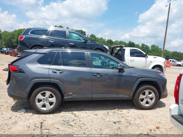 2021 Toyota Rav4 Xle Hybrid მანქანა იყიდება აუქციონზე, vin: 2T3R6RFV7MW016923, აუქციონის ნომერი: 45520597