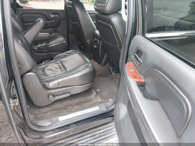 45520612 :رقم المزاد ، 1GYFK66858R247214 vin ، 2008 Cadillac Escalade Esv مزاد بيع