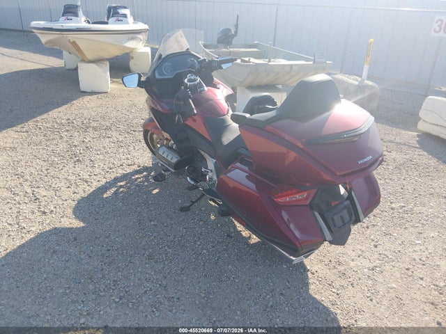 45520669 :رقم المزاد ، JH2SC7957JK004065 vin ، 2018 Honda Gl1800 D مزاد بيع