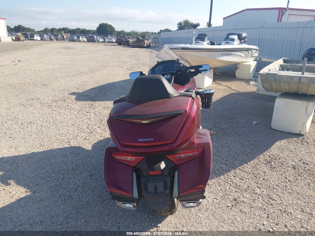 45520669 :رقم المزاد ، JH2SC7957JK004065 vin ، 2018 Honda Gl1800 D مزاد بيع