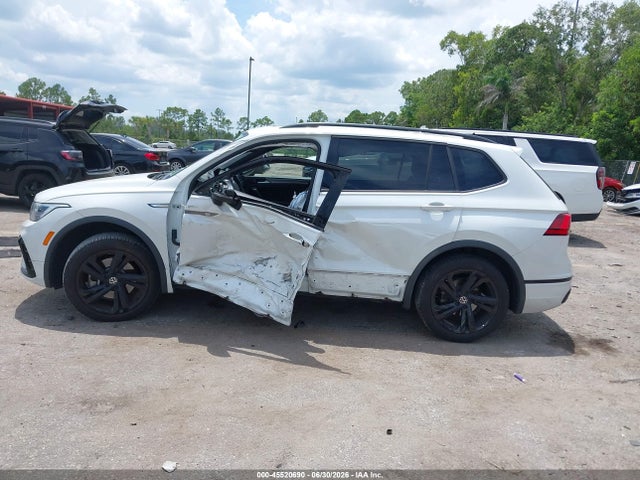 45520690 :رقم المزاد ، 3VVCB7AX3RM020282 vin ، 2024 Volkswagen Tiguan 2.0t Se R-line Black مزاد بيع