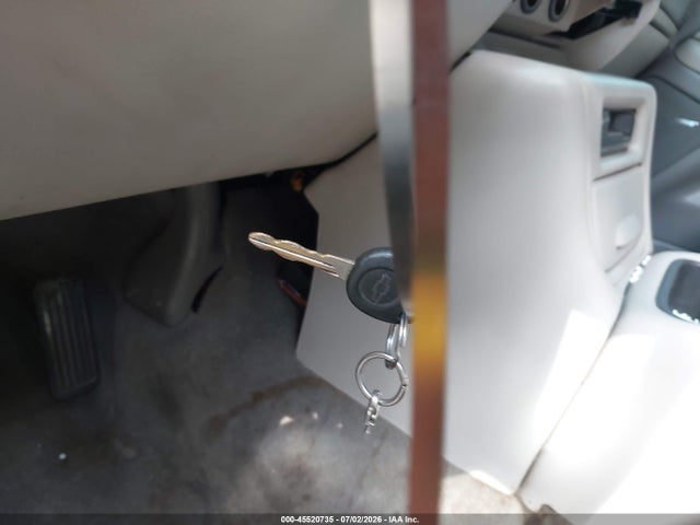Auction sale of the 2002 Chevrolet Suburban 1500 Lt, vin: 1GNFK16Z02J161811, lot number: 45520735