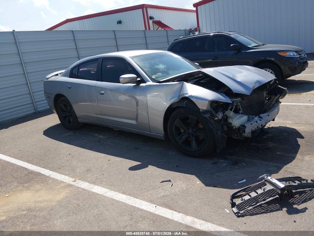 45520748 :رقم المزاد ، 2C3CDXHG5EH155422 vin ، 2014 Dodge Charger Sxt Plus مزاد بيع