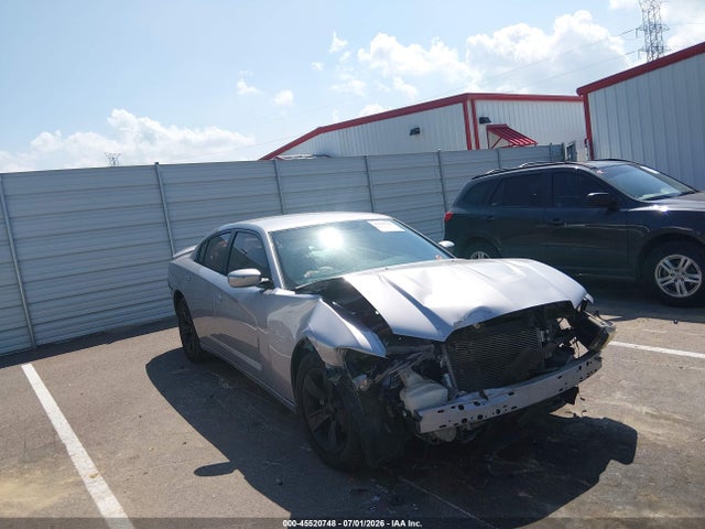 45520748 :رقم المزاد ، 2C3CDXHG5EH155422 vin ، 2014 Dodge Charger Sxt Plus مزاد بيع
