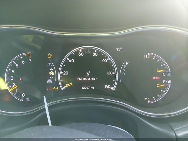 Продажа на аукционе авто 2021 Jeep Grand Cherokee Laredo X 4x2, vin: 1C4RJEAG2MC638784, номер лота: 45520762